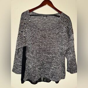 Women’s Pullover Top